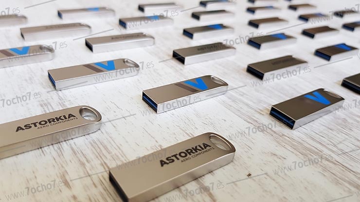 USB metalico - ASTORKIA AERO COMPONENTS